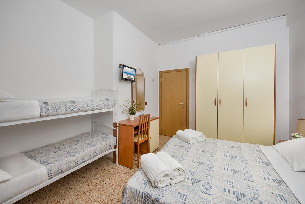 Hotel Mario Cesenatico Ngoại thất bức ảnh